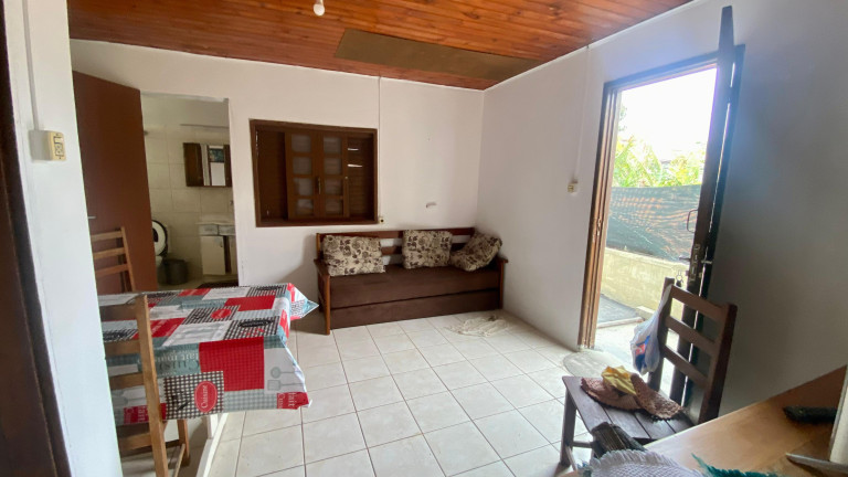 Imagem Casa com 11 Quartos à Venda, 416 m² em Centro - Garopaba