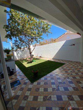 Imagem Casa com 3 Quartos à Venda, 175 m² em Jardim Califórnia - Patos De Minas