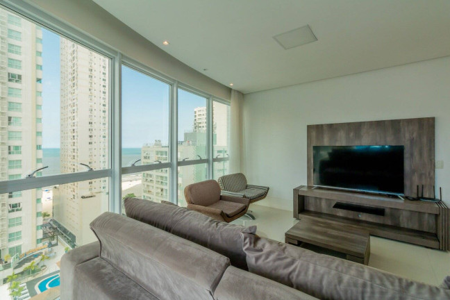Imagem Apartamento com 3 Quartos à Venda, 151 m² em Centro - Balneário Camboriú Imagem Apartamento com 3 Quartos à Venda, 151 m² em Centro - Balneário Camboriú