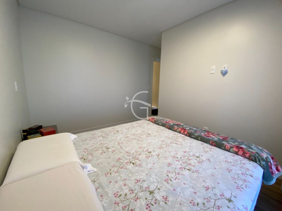 Imagem Apartamento com 2 Quartos à Venda, 70 m² em Santo Antônio - Joinville