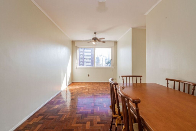 Imagem Imóvel com 2 Quartos à Venda, 76 m² em Petrópolis - Porto Alegre Imagem Imóvel com 2 Quartos à Venda, 76 m² em Petrópolis - Porto Alegre