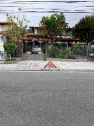 Imagem Casa com 6 Quartos à Venda, 300 m² em Piratininga - Niterói Imagem Casa com 6 Quartos à Venda, 300 m² em Piratininga - Niterói