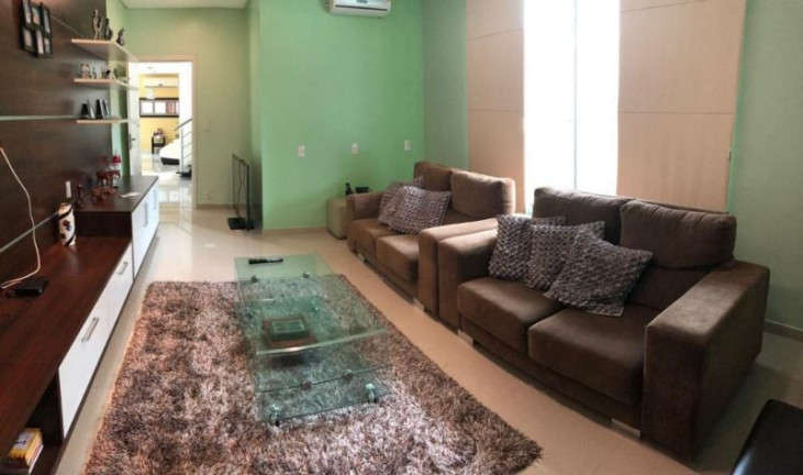 Imagem Imóvel com 4 Quartos à Venda, 750 m² em Tarumã - Manaus Imagem Imóvel com 4 Quartos à Venda, 750 m² em Tarumã - Manaus