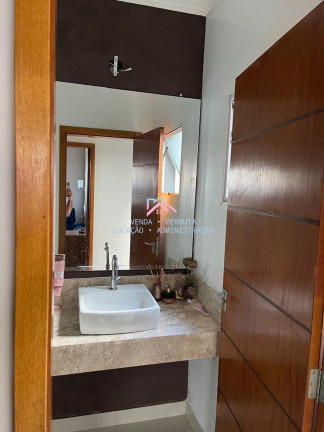 Imagem Casa com 3 Quartos à Venda, 224 m² em Chácaras Aracary - Várzea Paulista Imagem Casa com 3 Quartos à Venda, 224 m² em Chácaras Aracary - Várzea Paulista