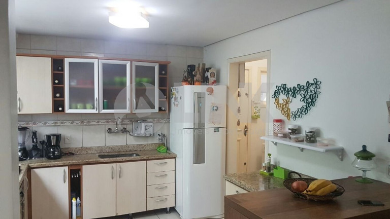Imagem Casa com 3 Quartos à Venda, 165 m² em Sarandi - Porto Alegre Imagem Casa com 3 Quartos à Venda, 165 m² em Sarandi - Porto Alegre