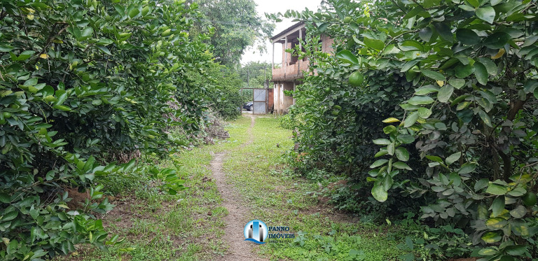 Imóvel com 2 Quartos à Venda, 100 m² em Capivari - Duque De Caxias