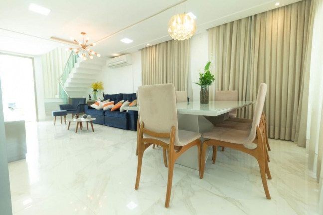 Imagem Casa com 4 Quartos à Venda, 250 m² em Bairro Cidade Alpha - Eusébio