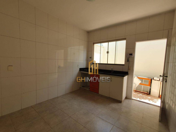 Imagem Casa com 4 Quartos à Venda, 150 m² em Setor Faiçalville - Goiânia Imagem Casa com 4 Quartos à Venda, 150 m² em Setor Faiçalville - Goiânia
