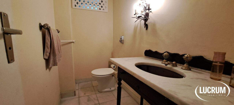 Imagem Apartamento com 4 Quartos à Venda, 210 m² em Copacabana - Rio De Janeiro Imagem Apartamento com 4 Quartos à Venda, 210 m² em Copacabana - Rio De Janeiro