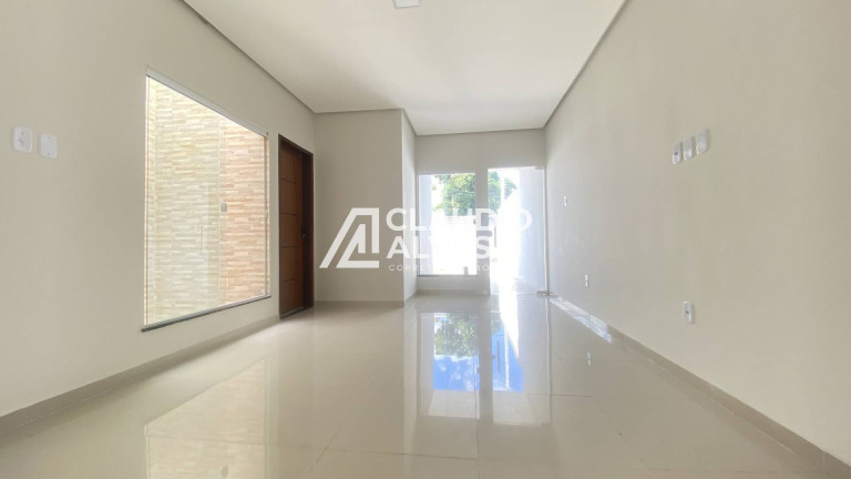 Imagem Casa com 2 Quartos à Venda, 80 m² em Mangabeira - Feira De Santana Imagem Casa com 2 Quartos à Venda, 80 m² em Mangabeira - Feira De Santana