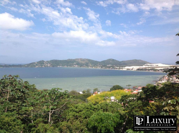 Imagem Casa com 5 Quartos à Venda, em Lagoa Da Conceição - Florianópolis Imagem Casa com 5 Quartos à Venda, em Lagoa Da Conceição - Florianópolis