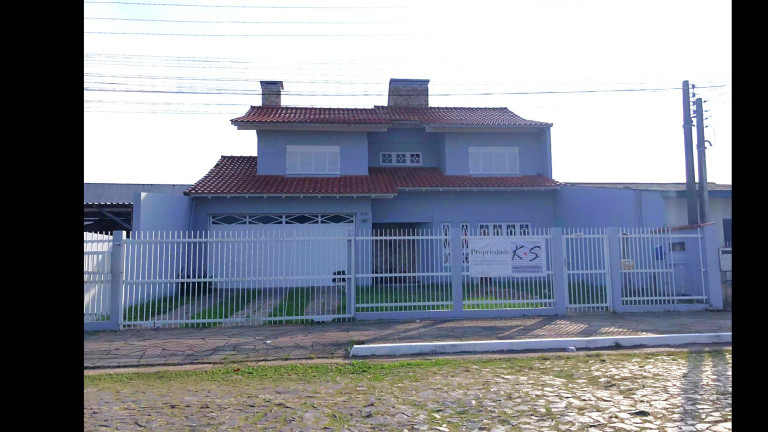 Apartamento com 3 Quartos à Venda, 230 m² em Centro - Torres