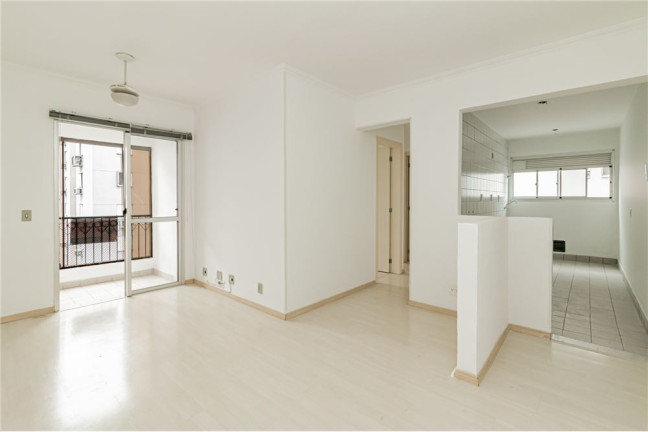 Imagem Imóvel com 2 Quartos à Venda, em Jardim Planalto - Porto Alegre Imagem Imóvel com 2 Quartos à Venda, em Jardim Planalto - Porto Alegre