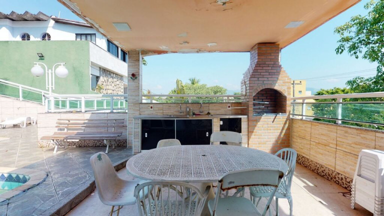 Imagem Casa com 6 Quartos à Venda, em Pechincha - Rio De Janeiro Imagem Casa com 6 Quartos à Venda, em Pechincha - Rio De Janeiro
