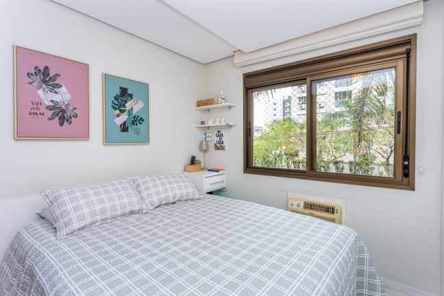 Imagem Apartamento com 2 Quartos à Venda, 67 m² em Passo Da Areia - Porto Alegre Imagem Apartamento com 2 Quartos à Venda, 67 m² em Passo Da Areia - Porto Alegre