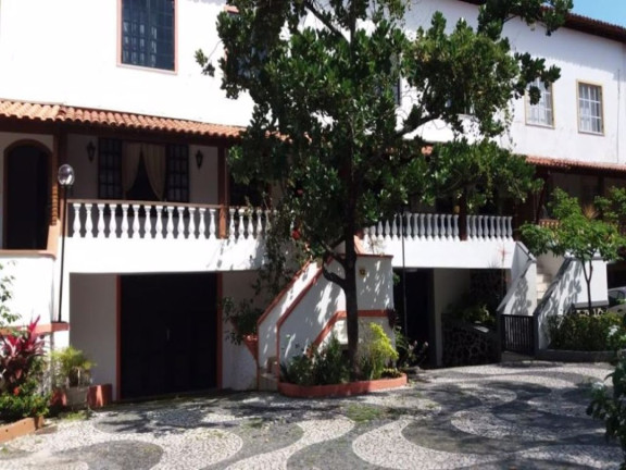 Imagem Casa com 3 Quartos à Venda, 220 m² em Itapuã - Salvador Imagem Casa com 3 Quartos à Venda, 220 m² em Itapuã - Salvador