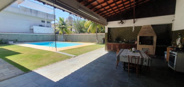 Imagem Casa com 6 Quartos para Alugar, 969 m² em Barra Da Tijuca - Rio De Janeiro Imagem Casa com 6 Quartos para Alugar, 969 m² em Barra Da Tijuca - Rio De Janeiro