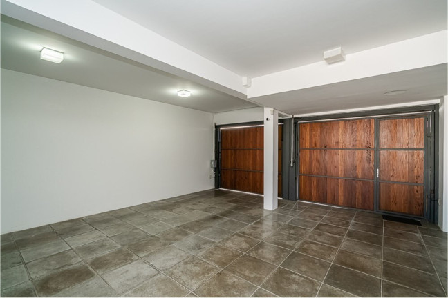 Imagem Casa com 2 Quartos à Venda, 318 m² em Medianeira - Porto Alegre Imagem Casa com 2 Quartos à Venda, 318 m² em Medianeira - Porto Alegre