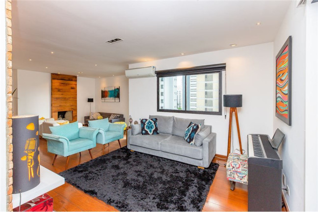 Apartamento com 3 Quartos à Venda, 181 m² em Moema - São Paulo