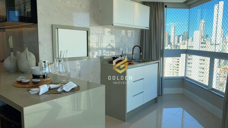 Imagem Apartamento com 3 Quartos à Venda, 136 m² em Centro - Balneário Camboriú Imagem Apartamento com 3 Quartos à Venda, 136 m² em Centro - Balneário Camboriú