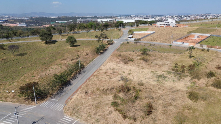Imagem Terreno à Venda, 1.000 m² em Contagem Imagem Terreno à Venda, 1.000 m² em Contagem