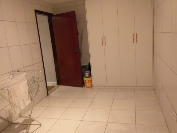 Imagem Imóvel com 4 Quartos à Venda, 360 m² em São Fernando Residência - Barueri Imagem Imóvel com 4 Quartos à Venda, 360 m² em São Fernando Residência - Barueri