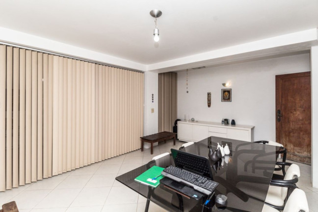 Imagem Casa com 4 Quartos à Venda, 220 m² em Campo Belo - São Paulo
