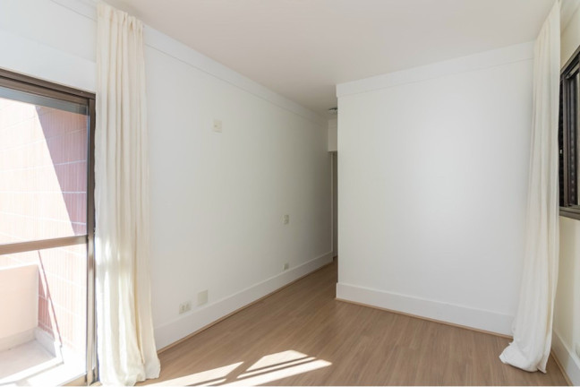 Imagem Apartamento com 2 Quartos à Venda, 127 m² em Moema - São Paulo Imagem Apartamento com 2 Quartos à Venda, 127 m² em Moema - São Paulo