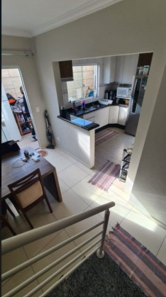 Imagem Casa com 3 Quartos à Venda, 150 m² em Boqueirão - Curitiba Imagem Casa com 3 Quartos à Venda, 150 m² em Boqueirão - Curitiba