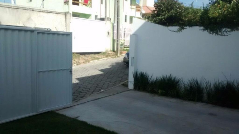 Imagem Sobrado com 3 Quartos à Venda, 360 m² em Ingleses Do Rio Vermelho - Florianópolis Imagem Sobrado com 3 Quartos à Venda, 360 m² em Ingleses Do Rio Vermelho - Florianópolis