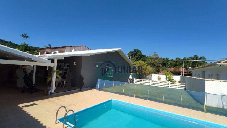 Casa com 3 Quartos à Venda, 700 m² em Várzea Das Moças - Niterói
