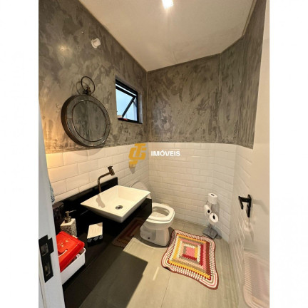 Imagem Sobrado com 3 Quartos à Venda, em Centro - Camboriú Imagem Sobrado com 3 Quartos à Venda, em Centro - Camboriú