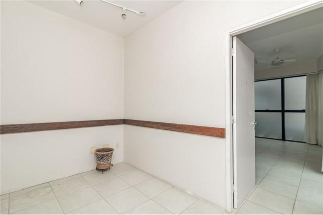 Imagem Imóvel Comercial à Venda, 34 m² em Auxiliadora - Porto Alegre Imagem Imóvel Comercial à Venda, 34 m² em Auxiliadora - Porto Alegre