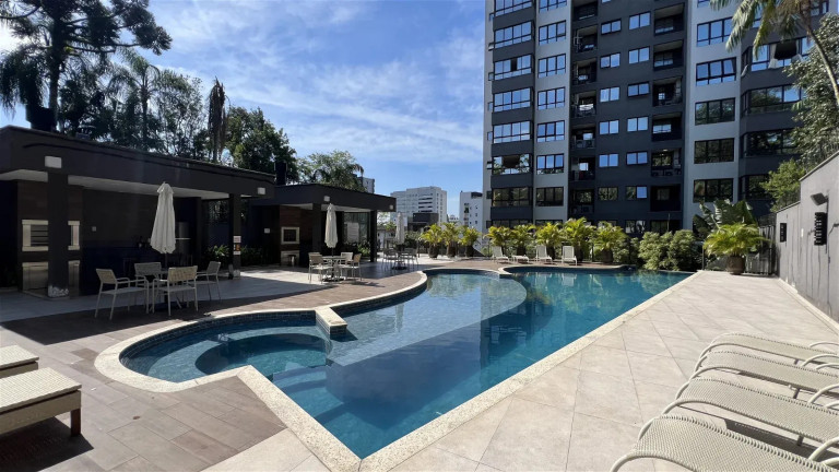 Imagem Apartamento com 4 Quartos à Venda, 278 m² em America - Joinville