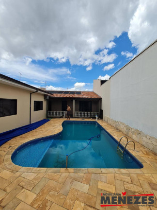 Imagem Casa com 3 Quartos à Venda, 580 m² em Jardim Cruzeiro Do Sul - São Carlos Imagem Casa com 3 Quartos à Venda, 580 m² em Jardim Cruzeiro Do Sul - São Carlos