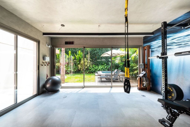 Imagem Casa com 3 Quartos à Venda, 628 m² em Alto De Pinheiros - São Paulo