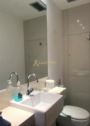 Imagem Imóvel com 2 Quartos à Venda, 107 m² em Lourdes - Belo Horizonte Imagem Imóvel com 2 Quartos à Venda, 107 m² em Lourdes - Belo Horizonte