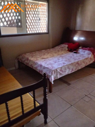 Imagem Casa com 2 Quartos à Venda, 300 m² em Ponta Grossa - Imaruí Imagem Casa com 2 Quartos à Venda, 300 m² em Ponta Grossa - Imaruí
