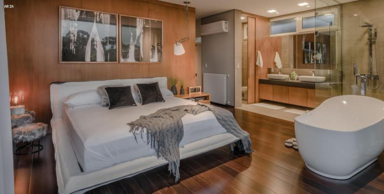Imagem Casa com 3 Quartos à Venda, 389 m² em Aspen - Gramado