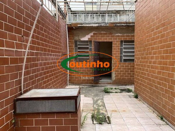 Imagem Casa com 5 Quartos à Venda, 200 m² em Vila Isabel - Rio De Janeiro Imagem Casa com 5 Quartos à Venda, 200 m² em Vila Isabel - Rio De Janeiro