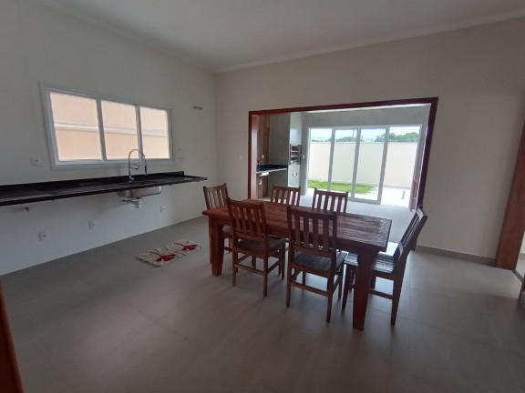 Imagem Casa com 3 Quartos à Venda, 300 m² em Bairro Dos Guedes - Tremembé Imagem Casa com 3 Quartos à Venda, 300 m² em Bairro Dos Guedes - Tremembé