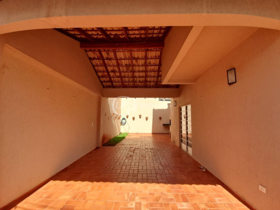 Imagem Casa com 3 Quartos à Venda, 117 m² em Vila Margarida - Campo Grande Imagem Casa com 3 Quartos à Venda, 117 m² em Vila Margarida - Campo Grande