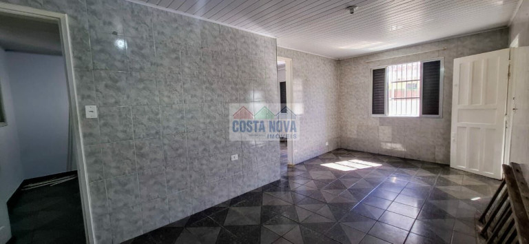 Imagem Casa com 2 Quartos à Venda, 143 m² Imagem Casa com 2 Quartos à Venda, 143 m²