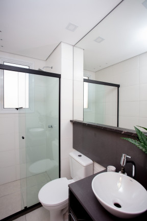 Imagem Imóvel com 2 Quartos à Venda, em Olaria - Canoas Imagem Imóvel com 2 Quartos à Venda, em Olaria - Canoas