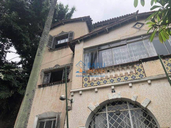 Imagem Casa com 5 Quartos à Venda, 320 m² em Pacaembu - São Paulo Imagem Casa com 5 Quartos à Venda, 320 m² em Pacaembu - São Paulo