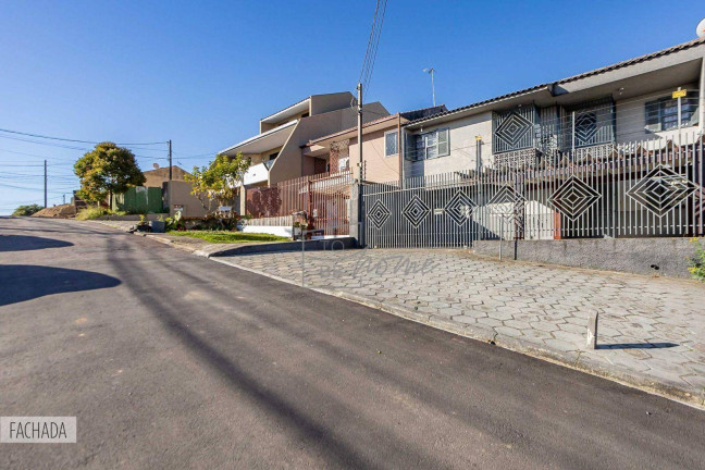 Imagem Sobrado com 3 Quartos à Venda, 120 m² em Xaxim - Curitiba Imagem Sobrado com 3 Quartos à Venda, 120 m² em Xaxim - Curitiba