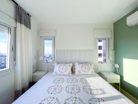 Imagem Apartamento com 2 Quartos à Venda, 97 m² em Bela Vista - Porto Alegre Imagem Apartamento com 2 Quartos à Venda, 97 m² em Bela Vista - Porto Alegre