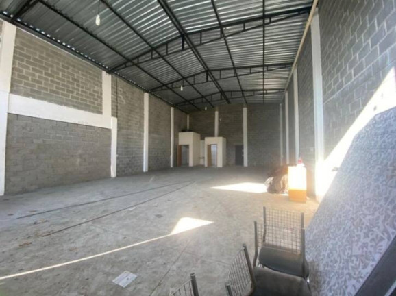 Imagem Galpão para Alugar, 250 m² em Vila São Geraldo - Taubaté Imagem Galpão para Alugar, 250 m² em Vila São Geraldo - Taubaté