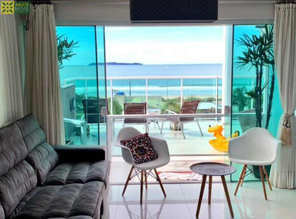 Imagem Cobertura com 2 Quartos para Alugar ou Temporada, 56 m² em Mariscal - Bombinhas Imagem Cobertura com 2 Quartos para Alugar ou Temporada, 56 m² em Mariscal - Bombinhas