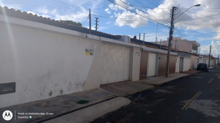 Imagem Casa com 3 Quartos à Venda, 200 m² em Mocambinho - Teresina Imagem Casa com 3 Quartos à Venda, 200 m² em Mocambinho - Teresina